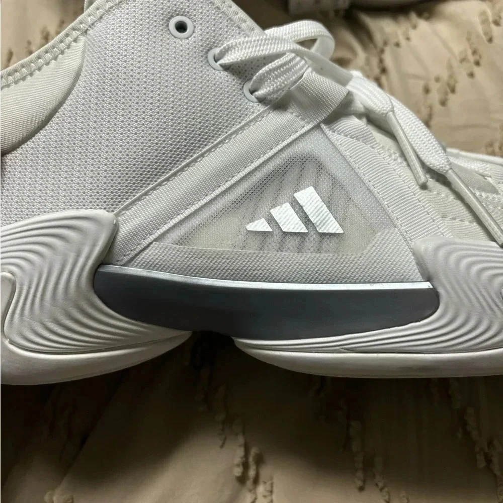 New Adidas Exhibit Select Mid White Silver  Basketball Court Shoes Women Size 11